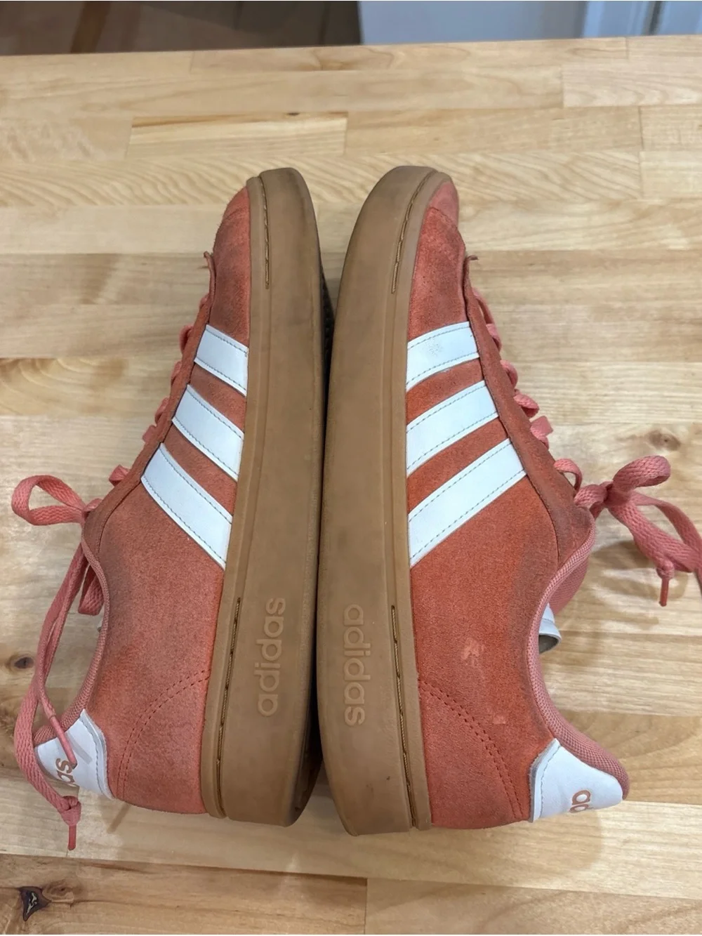 adidas Grand Court Alpha Coral/White Suede Gum Sole Sneakers Mens 10
